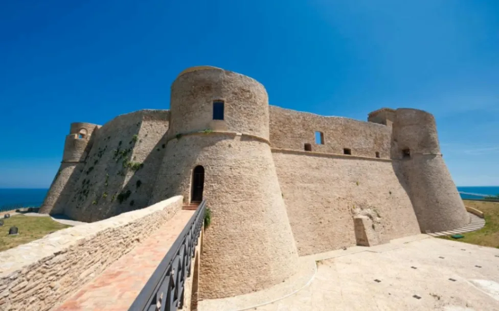 Castello Aragonese Ortona compressed
